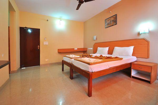 Sreeya Comforts Hotel Mysore Exterior photo